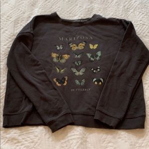 Soft butterfly sweatshirt, Size Large